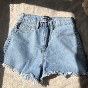 prettylittlethings jean shorts